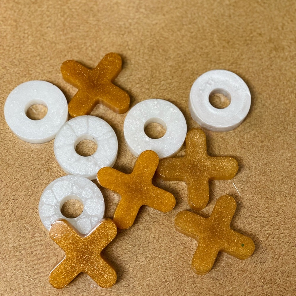 Colorful Tic-Tac-Toe Set - Picture 6 of 14